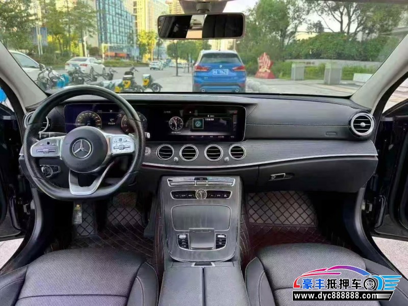 19年奔驰E轿车抵押车出售