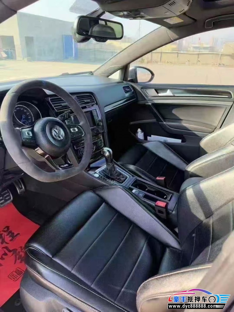 20年大众高尔夫轿车抵押车出售