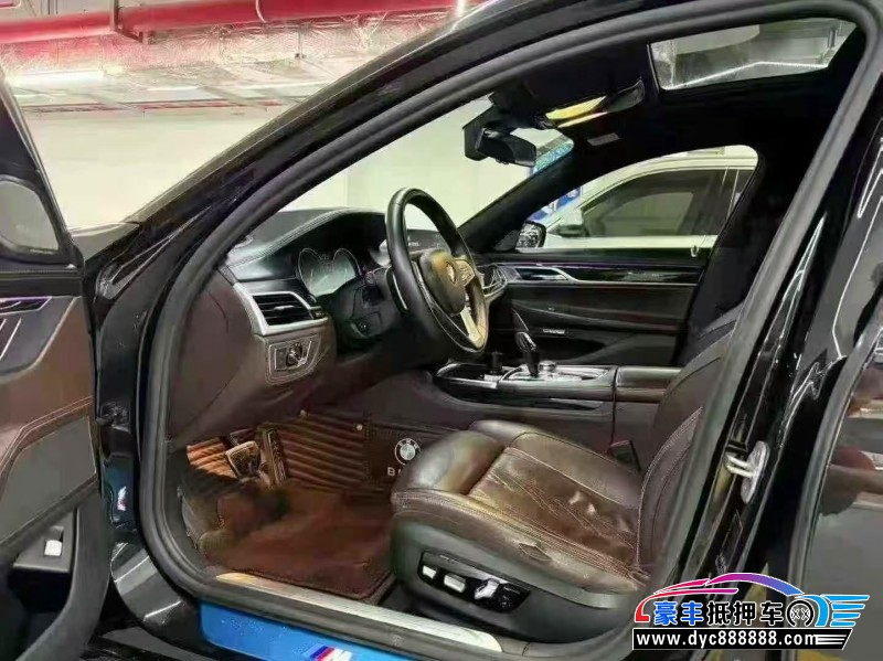 18年宝马7系轿车抵押车出售