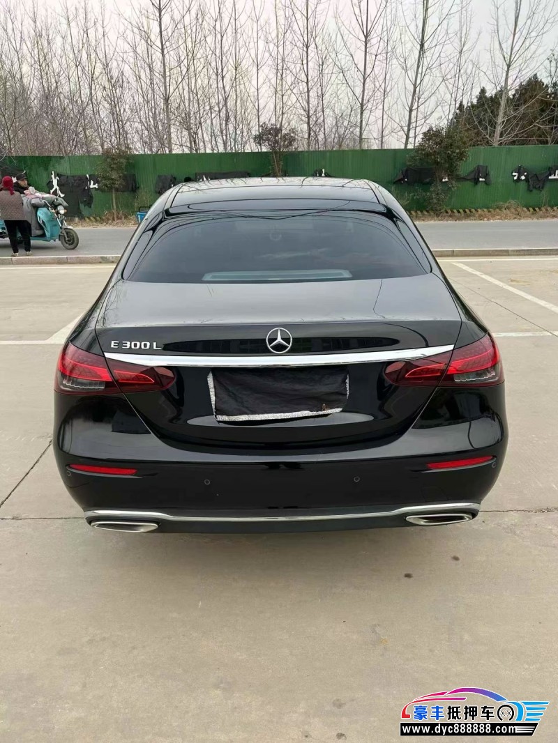 21年奔驰E轿车抵押车出售