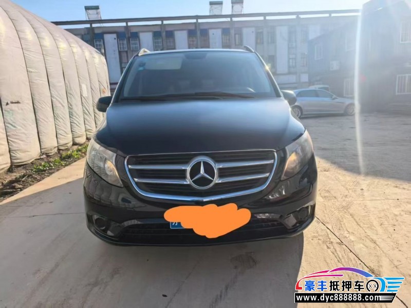 18年奔驰威霆轿车抵押车出售