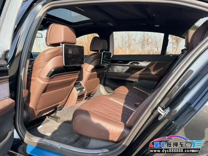 23年宝马7系轿车抵押车出售