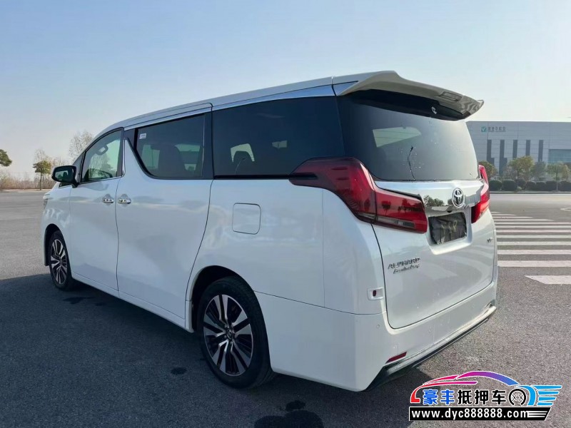 18年丰田埃尔法轿车抵押车出售