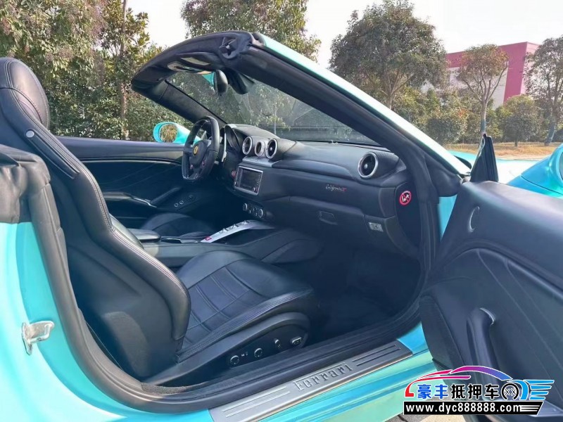 15年法拉利California T轿车抵押车出售