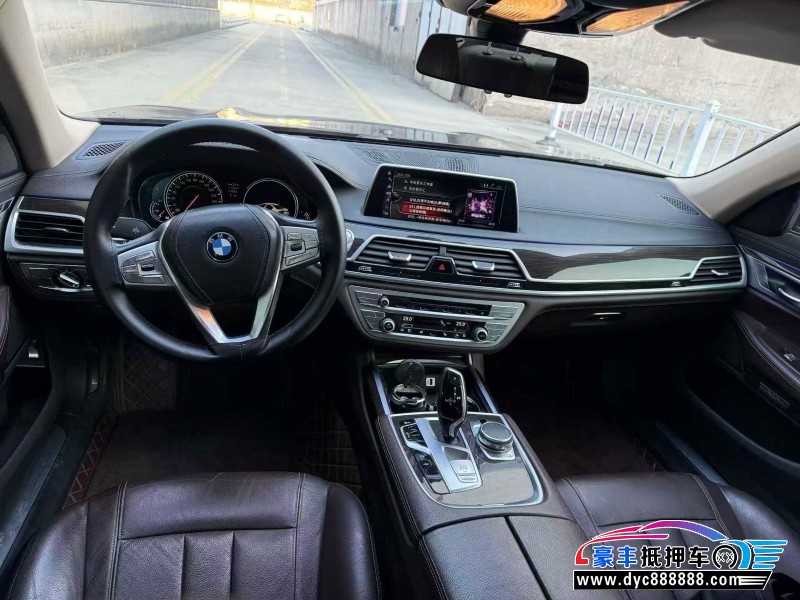 17年宝马7系轿车抵押车出售