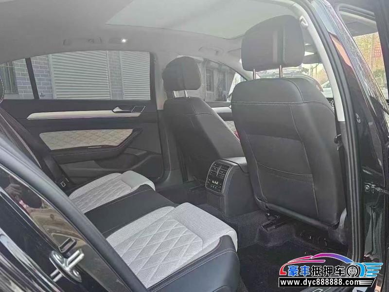 24年大众迈腾轿车抵押车出售