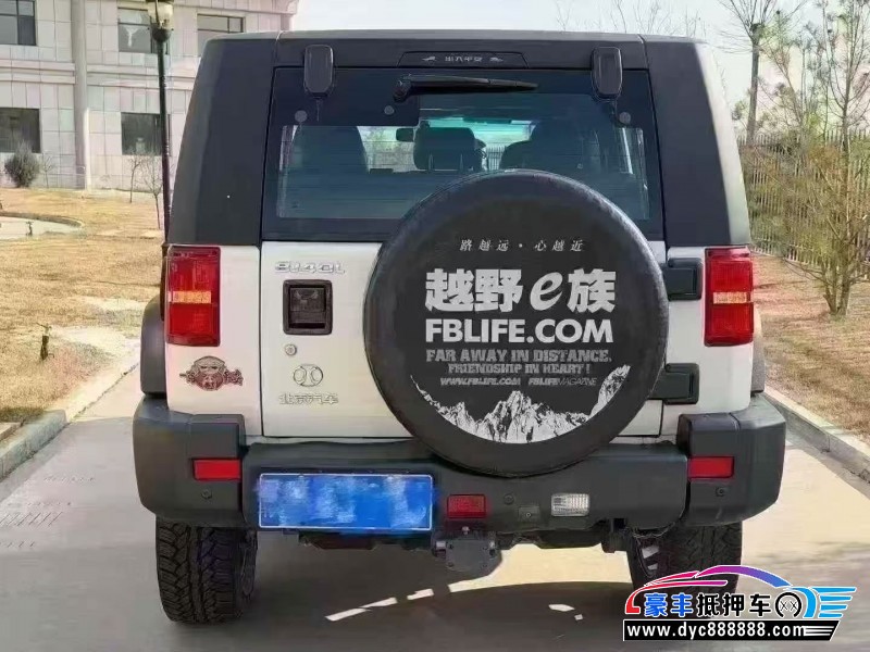 18年北京BJ40轿车抵押车出售