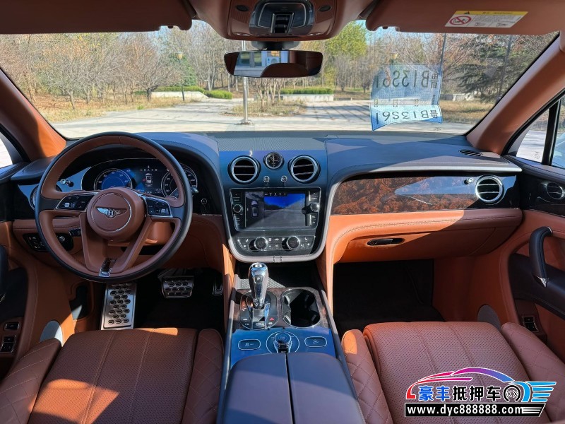 17年宾利添越轿车抵押车出售