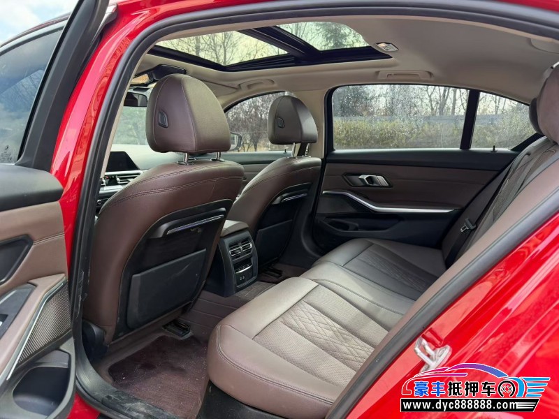 22年宝马3系轿车抵押车出售