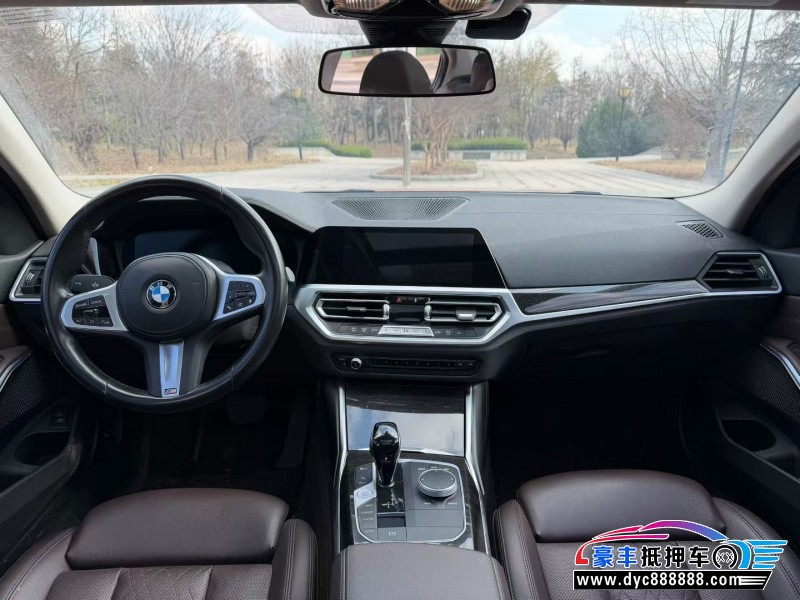 22年宝马3系轿车抵押车出售