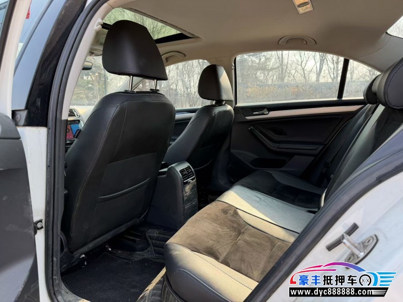 19年大众速腾轿车抵押车出售