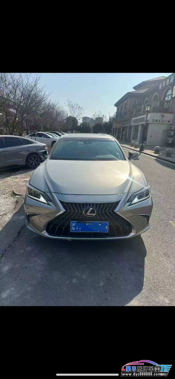 抵押车出售22年雷克萨斯ES轿车