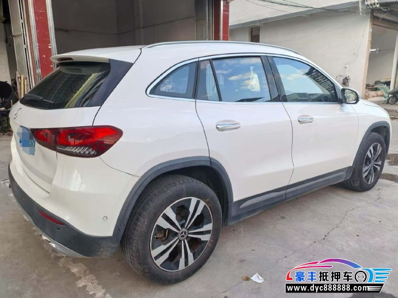 20年奔驰GLA轿车抵押车出售