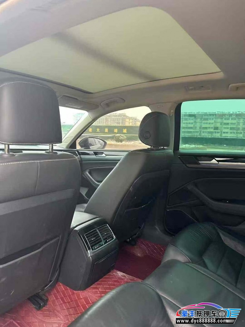 19年大众辉昂轿车抵押车出售