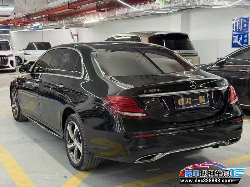 17年奔驰E轿车抵押车出售