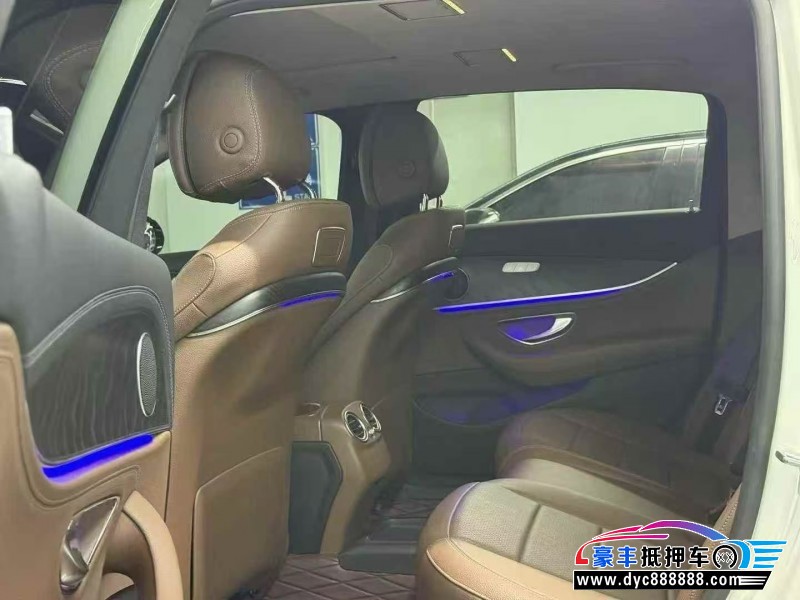 17年奔驰E轿车抵押车出售