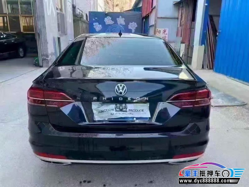 18年大众辉昂轿车抵押车出售