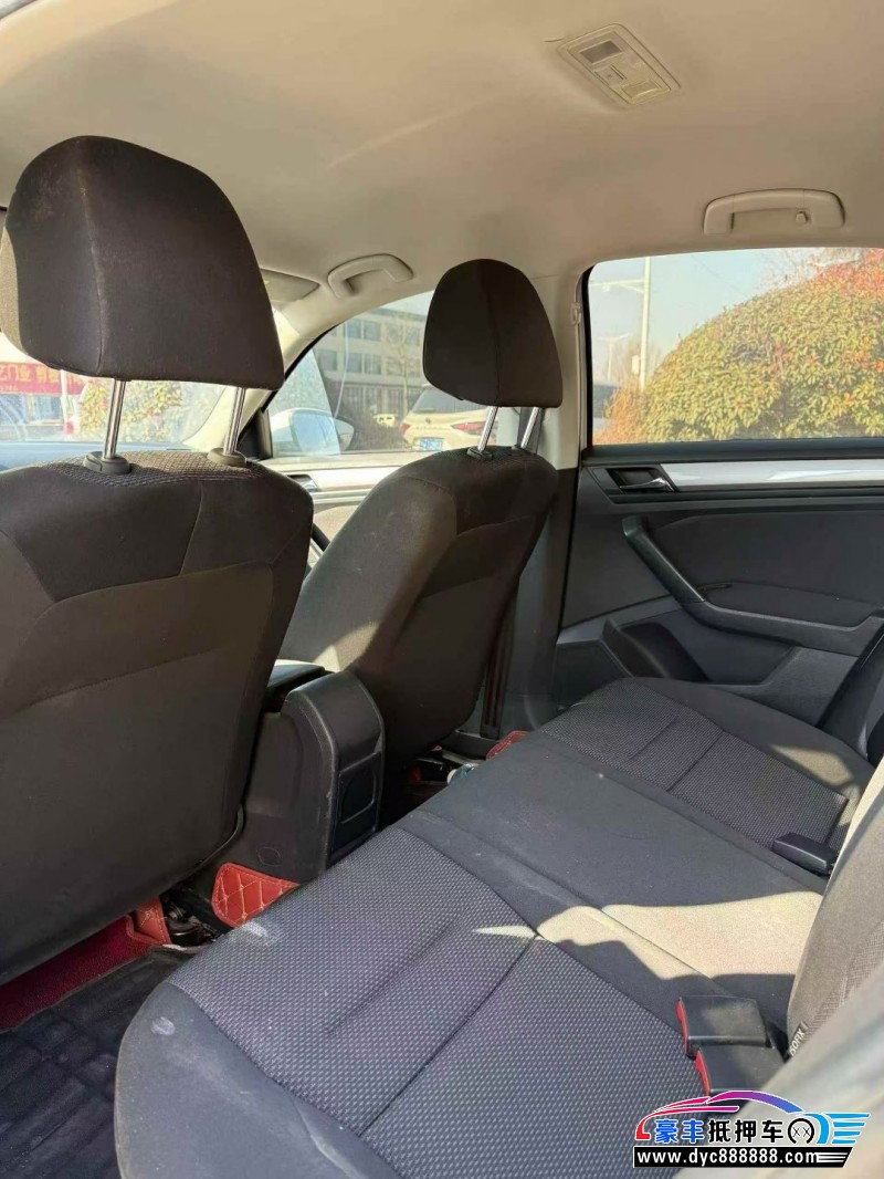 20年大众宝来轿车抵押车出售