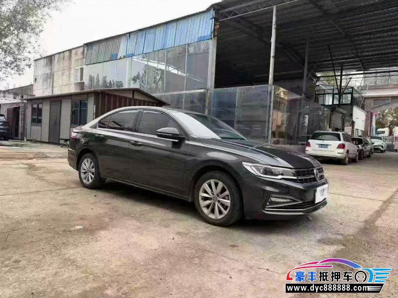 20年大众宝来轿车抵押车出售