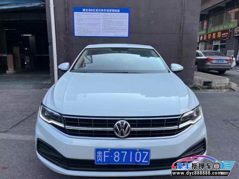 抵押车出售19年大众宝来轿车