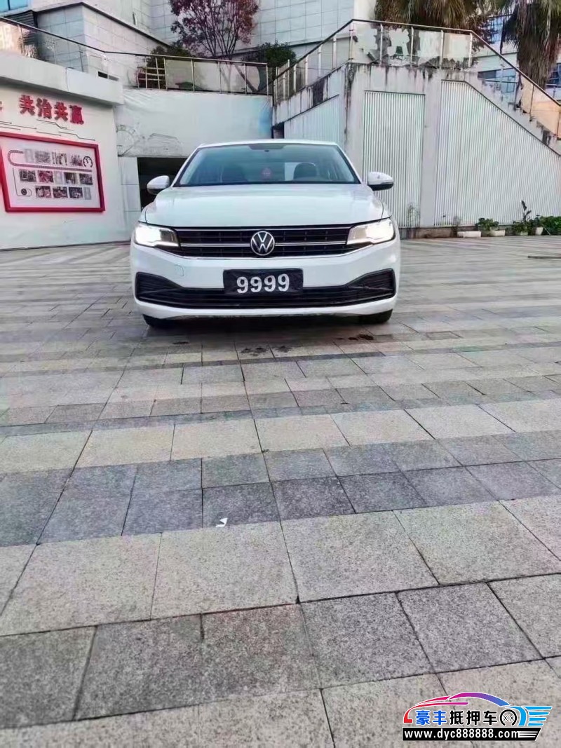 抵押车出售21年大众宝来轿车