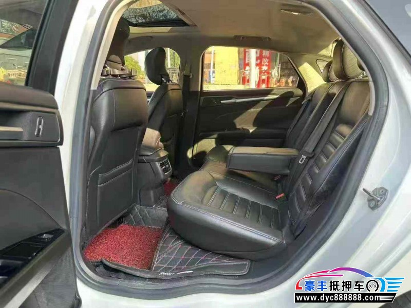 15年福特蒙迪欧轿车抵押车出售