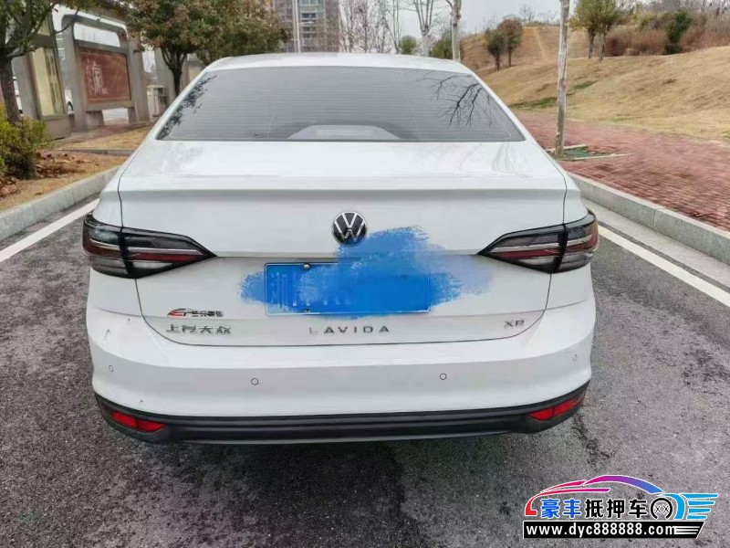 25年大众朗逸轿车抵押车出售