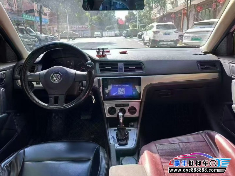 17年大众朗逸轿车抵押车出售