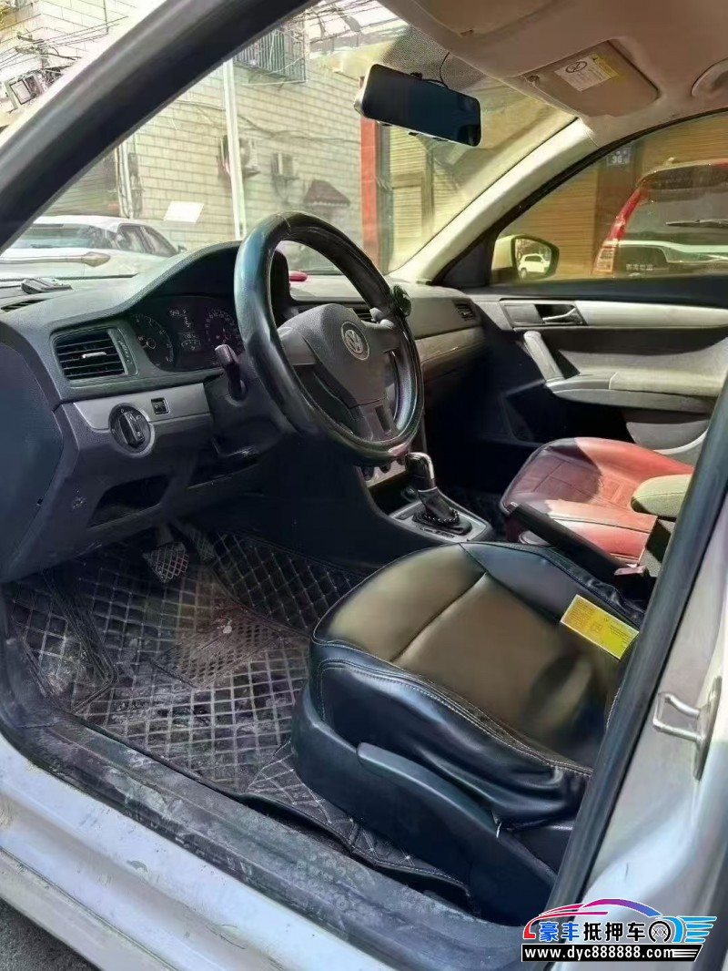 17年大众朗逸轿车抵押车出售