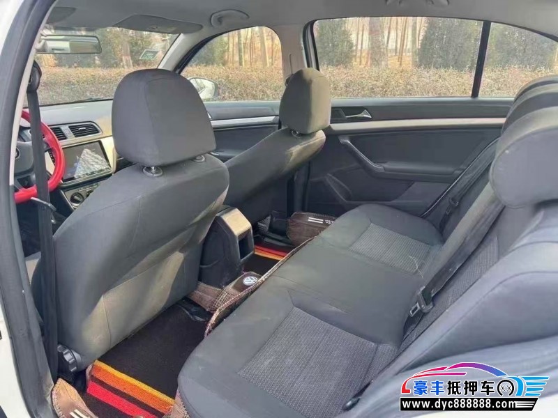 18年大众朗逸轿车抵押车出售