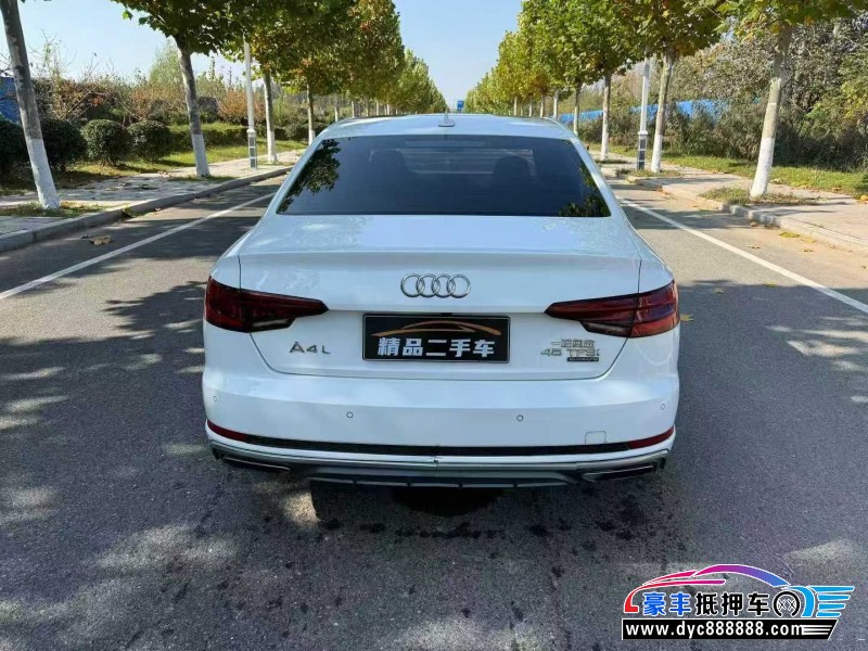 19年奥迪A4L轿车抵押车出售