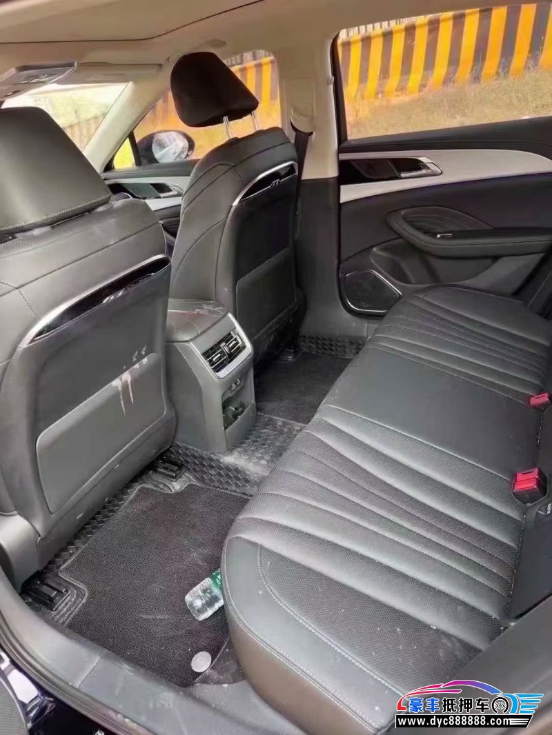 25年红旗H5轿车抵押车出售