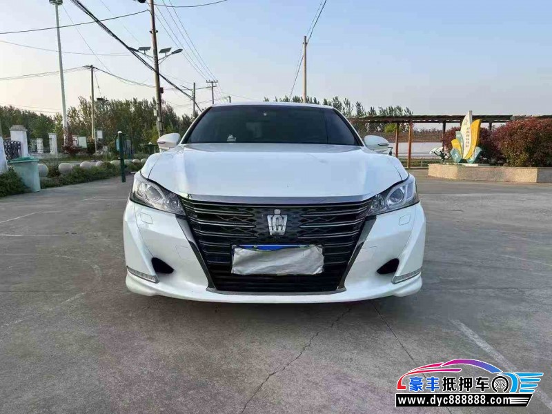 18年丰田皇冠轿车抵押车出售