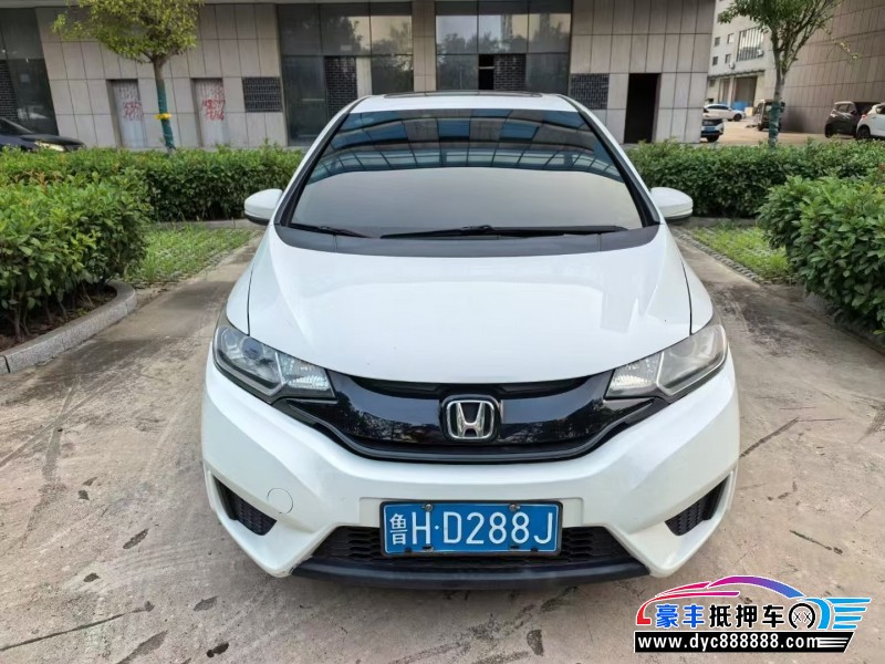 抵押车出售17年本田飞度轿车