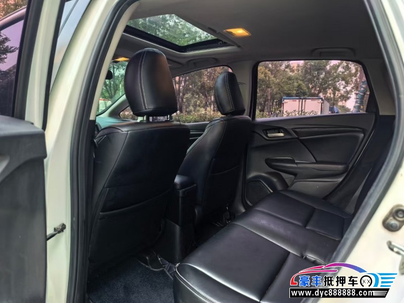 17年本田飞度轿车抵押车出售