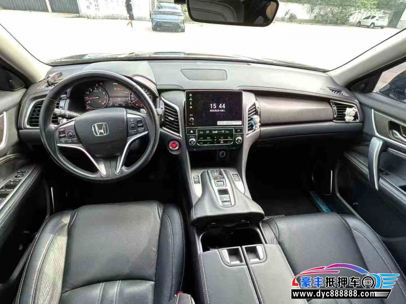 20年本田冠道轿车抵押车出售