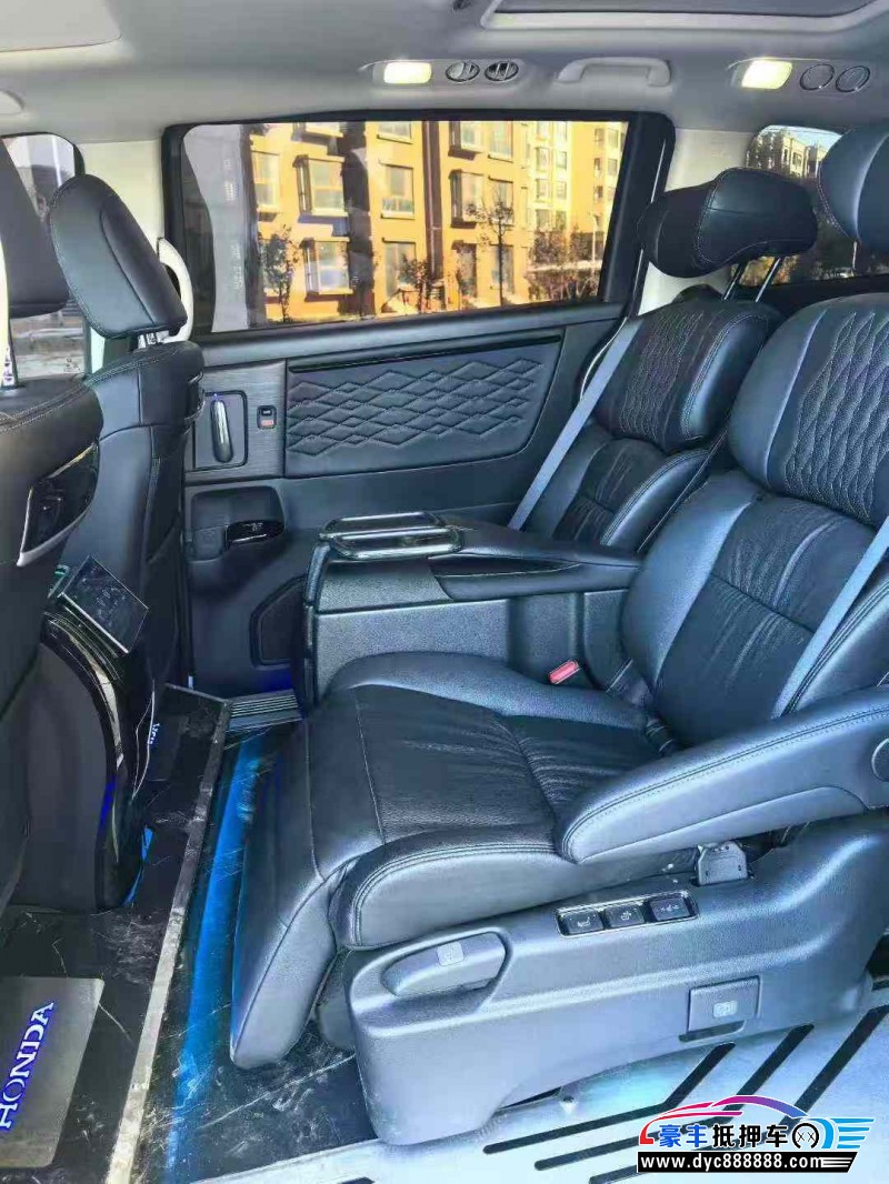 24年本田艾力绅轿车抵押车出售