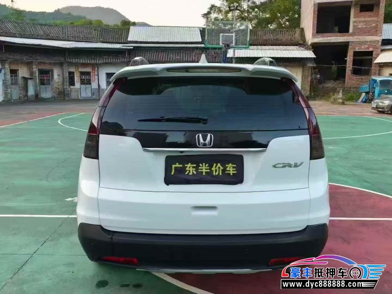 13年本田CR-V轿车抵押车出售