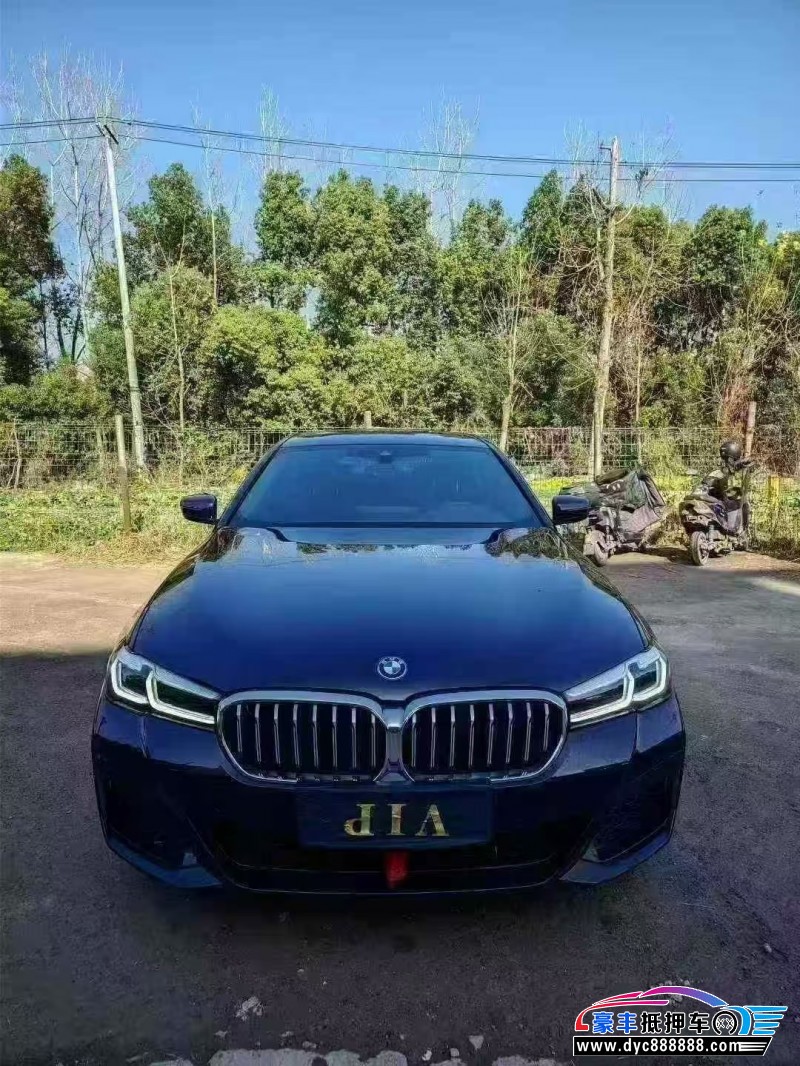 抵押车出售24年宝马5系轿车