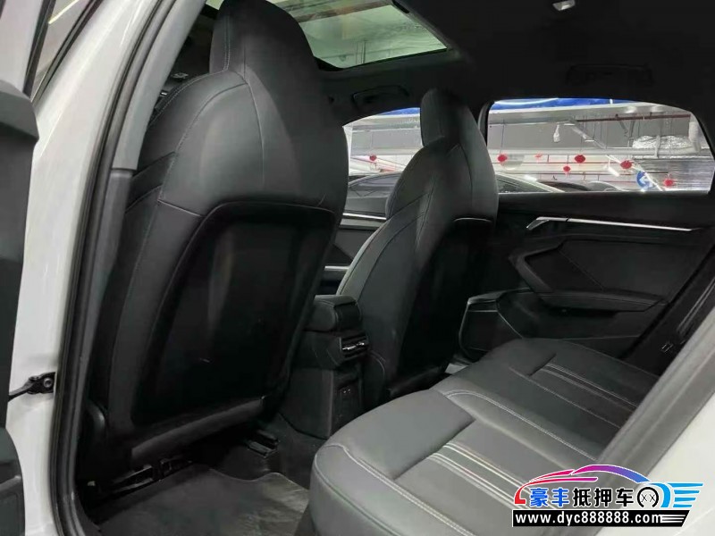 24年奥迪A3轿车抵押车出售