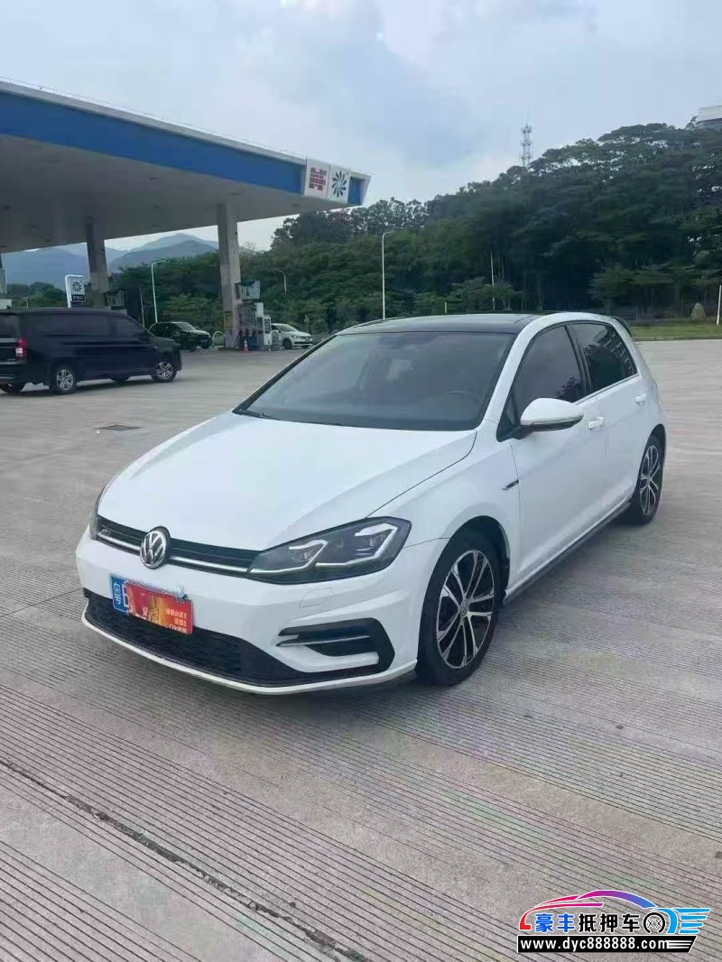 19年大众高尔夫轿车抵押车出售