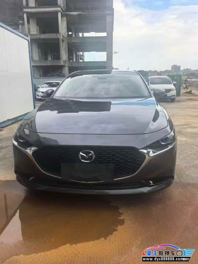 抵押车出售22年马自达昂克赛拉轿车
