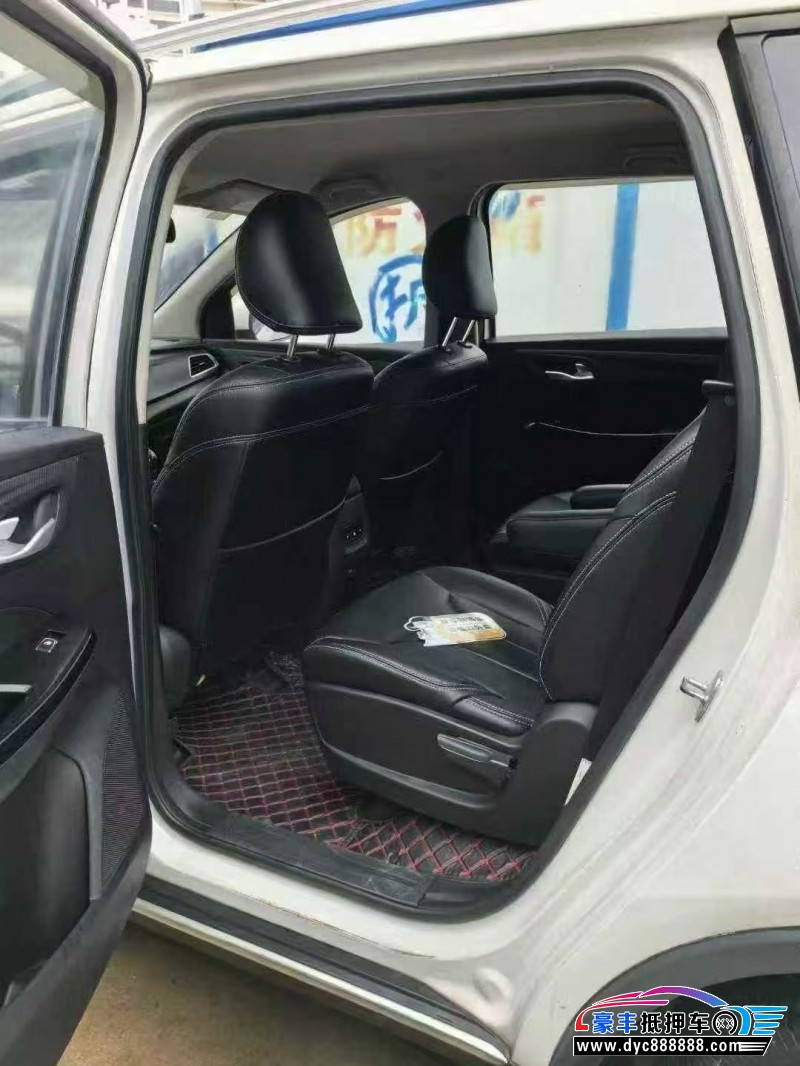 19年宝骏730轿车抵押车出售