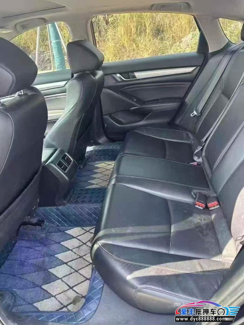 21年本田雅阁轿车抵押车出售