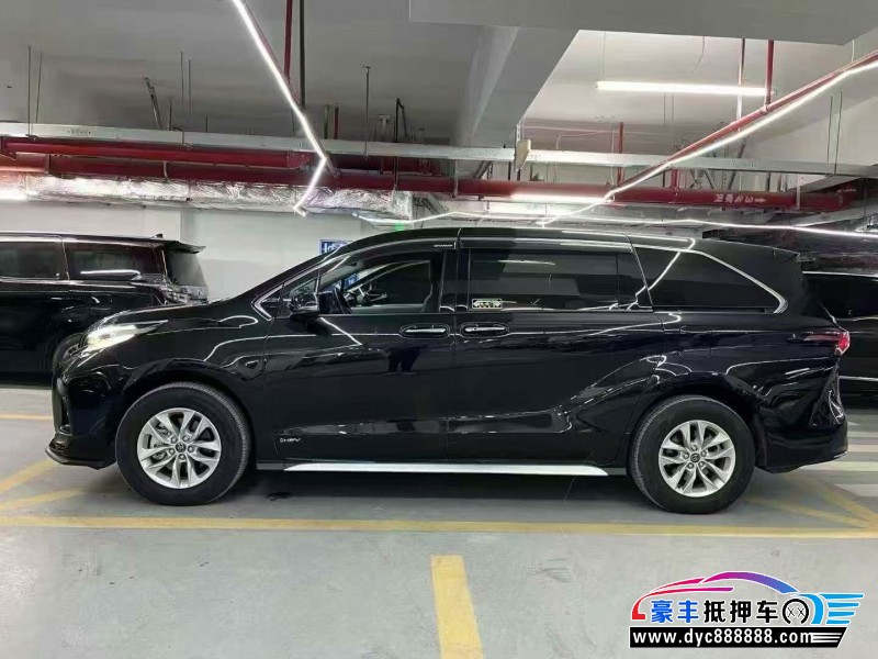 25年丰田格瑞维亚轿车抵押车出售