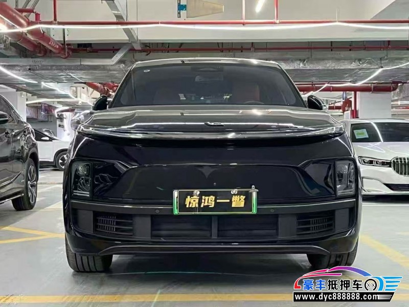 抵押车出售23年理想L8轿车