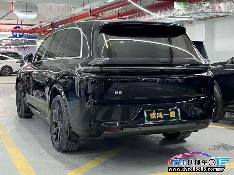 23年理想L8轿车抵押车出售