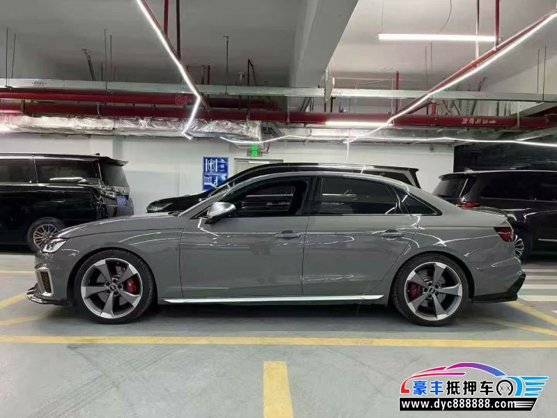 22年奥迪S4轿车抵押车出售