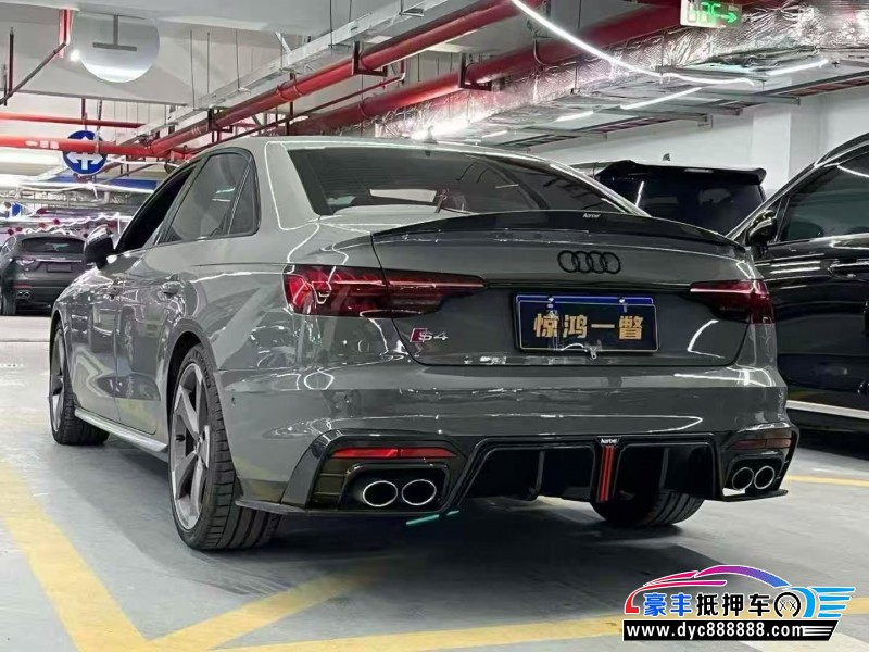 22年奥迪S4轿车抵押车出售