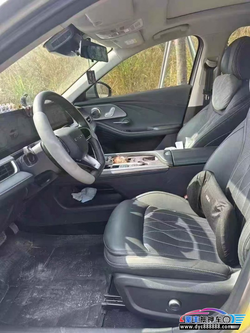 25年奇瑞艾瑞泽轿车抵押车出售